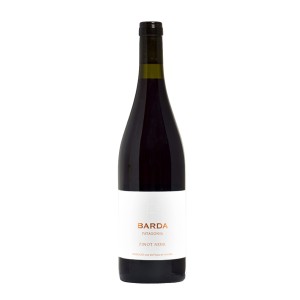 BODEGA CHACRA Pinot Noir...
